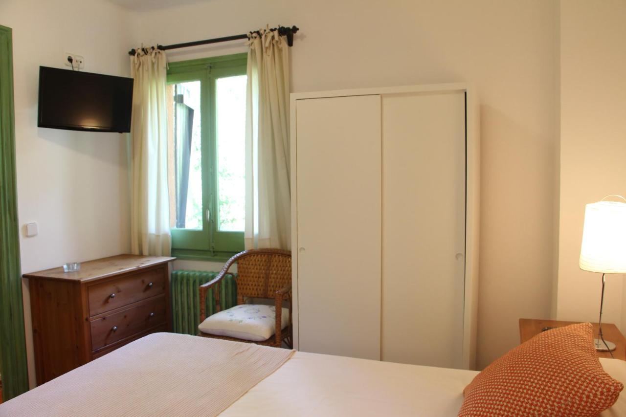 Hostal L'Ou De Reig Montseny Extérieur photo