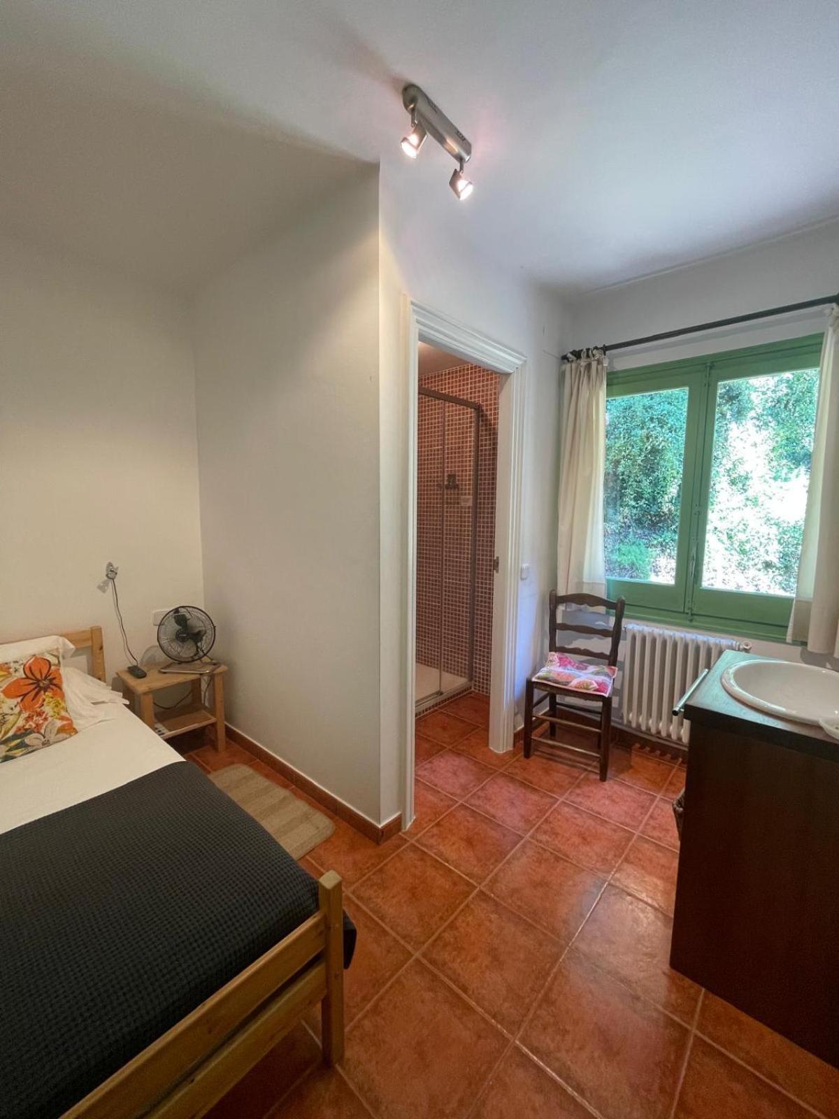 Hostal L'Ou De Reig Montseny Extérieur photo